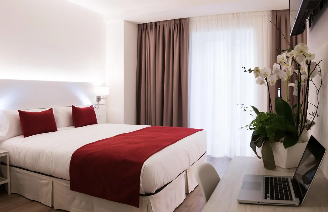 Hotel Pompaelo Plaza del Ayuntamiento&Spa-1
